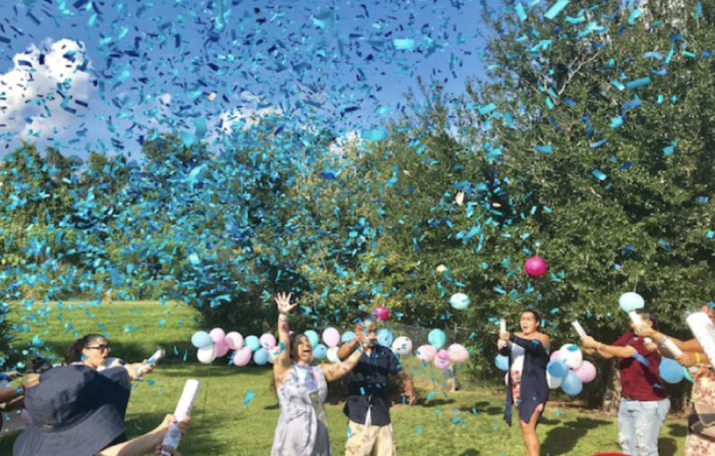 How Do You Choose the Perfect Gender Reveal Confetti Cannon for Your Party? 